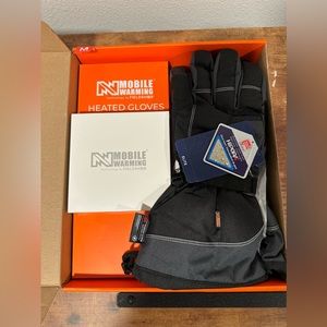 Mobile Warming technology by Fieldsher gloves. New in the box